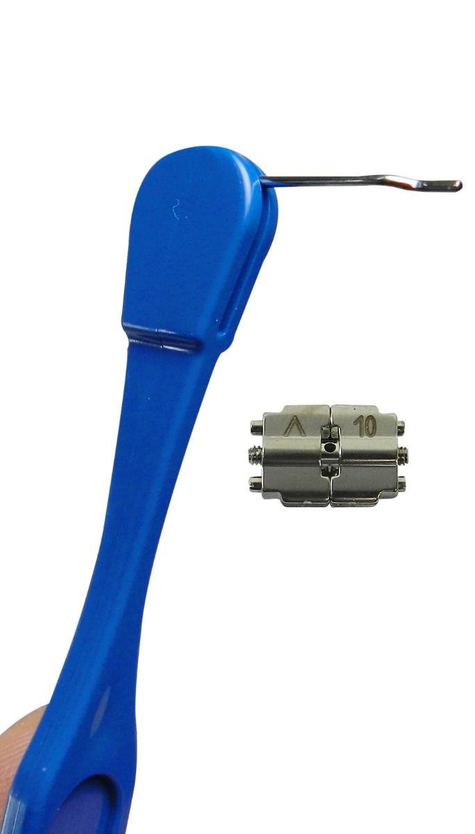 thumbnail image 2 of Dental Orthodontic Dentaurum Style Hyrax Expansion Screw - Mini 8/11mm 2 of 4